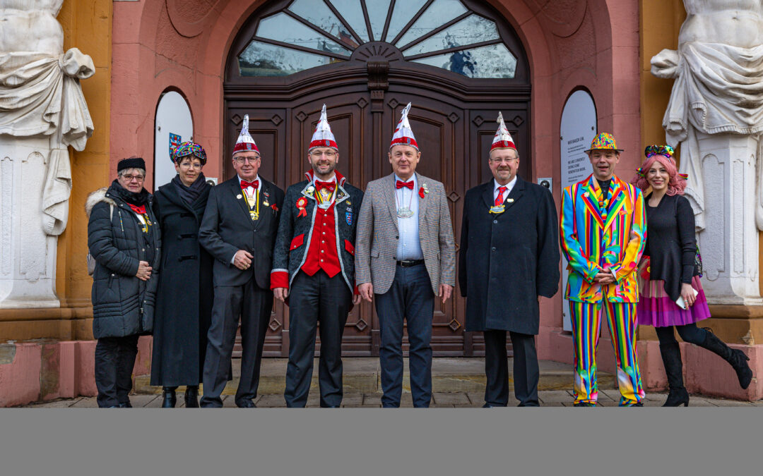 Rosenmontagstour der närrischen Prominenz