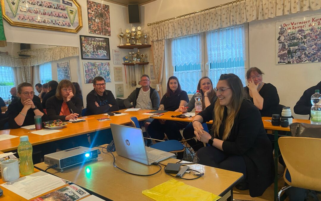 Foto-Workshop in Viernau mit jungen Talenten auf der Bühne